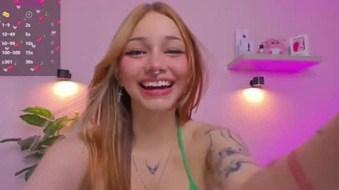 Snapshot of anniita_ chatting on 03-03-26, 04:40 VIVIANNA online show from 03-03-26, 04:40