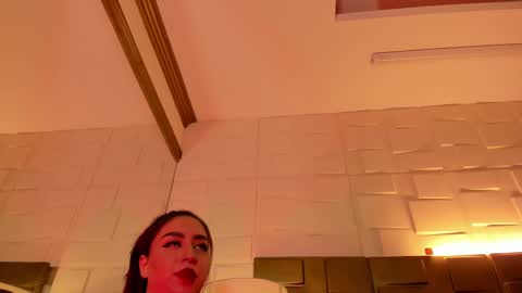 Annika online show from 03-04-25, 06:18