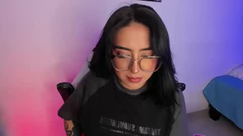 Annika online show from 09-16-25, 04:24