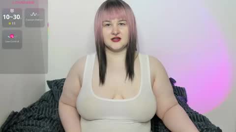 Snapshot of annnott chatting on 05-11-26, 07:25 Ann online show from 05-11-26, 07:25