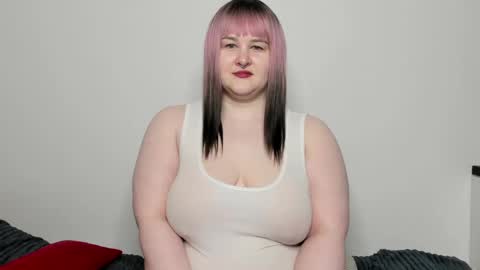 Snapshot of annnott chatting on 05-15-26, 08:32 Ann online show from 05-15-26, 08:32