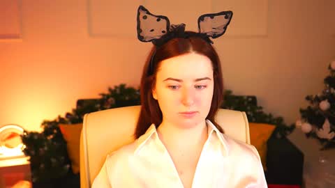 Snapshot of annterry chatting on 01-11-25, 04:38 Ann Terry 3 online show from 01-11-25, 04:38