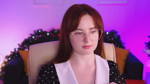 Snapshot of annterry chatting on 01-18-25, 07:38 Ann Terry 3 online show from 01-18-25, 07:38