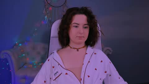 Snapshot of annterry chatting on 02-25-25, 12:13 Ann Terry 3 online show from 02-25-25, 12:13