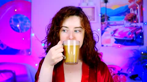 Snapshot of annterry chatting on 10-02-25, 12:23 Ann Terry 3 online show from 10-02-25, 12:23