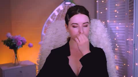 Snapshot of annterry chatting on 10-03-25, 11:40 Ann Terry 3 online show from 10-03-25, 11:40