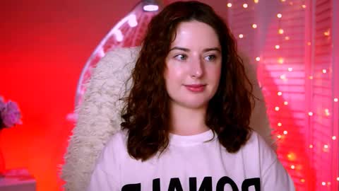 Snapshot of annterry chatting on 10-24-25, 12:12 Ann Terry 3 online show from 10-24-25, 12:12