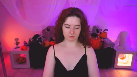 Snapshot of annterry chatting on 11-04-25, 08:35 Ann Terry 3 online show from 11-04-25, 08:35