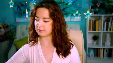 Snapshot of annterry chatting on 11-24-25, 08:47 Ann Terry 3 online show from 11-24-25, 08:47