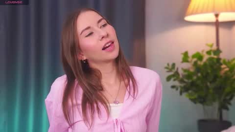 Annuetta online show from 12-05-25, 07:39