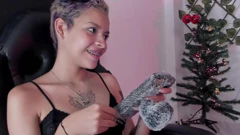 Anny online show from 12-16-25, 03:33