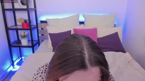 Snapshot of anny_limis chatting on 12-10-24, 07:37 Anna online show from 12-10-24, 07:37
