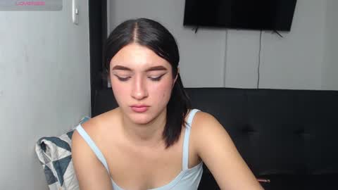 Anny online show from 10-28-25, 03:36