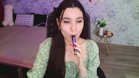 Annie online show from 01-17-25, 02:39