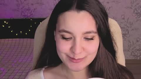 Annie online show from 04-09-26, 02:44