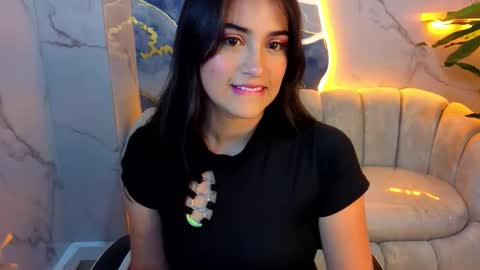 Snapshot of anny_star_tx chatting on 01-05-26, 08:23 Live 1500am 2100pm COLOMBIAN HOUR online show from 01-05-26, 08:23