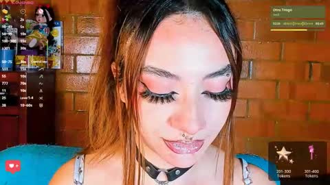 Snapshot of annycolin chatting on 11-08-25, 05:18 Anny IG online show from 11-08-25, 05:18