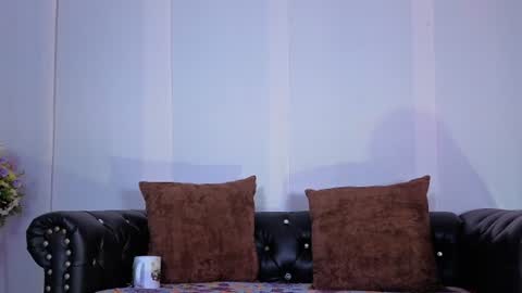 Snapshot of annylittle_ chatting on 06-23-26, 03:26 LittleSunny My schedule 1400 - 2200 GMT -5 online show from 06-23-26, 03:26