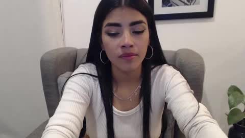 Snapshot of annyt_ chatting on 03-03-25, 09:11 anny online show from 03-03-25, 09:11