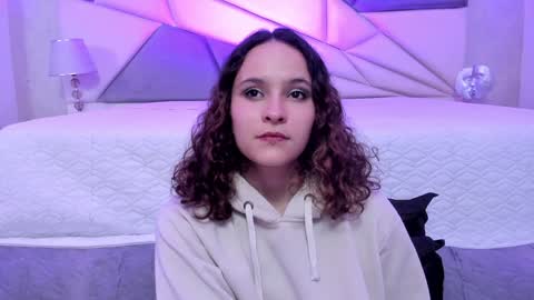 AnnyT online show from 01-30-25, 12:07