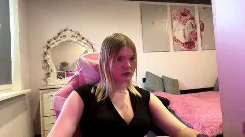Snapshot of annyvibess chatting on 07-03-26, 05:52 annyvibess online show from 07-03-26, 05:52