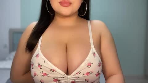 Snapshot of anora_sunny chatting on 09-29-25, 07:30 Any online show from 09-29-25, 07:30