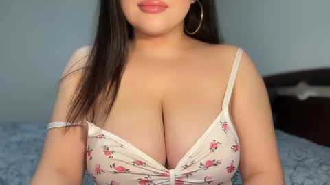 Snapshot of anora_sunny chatting on 10-10-25, 04:06 Any online show from 10-10-25, 04:06