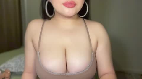 Snapshot of anora_sunny chatting on 11-10-25, 11:31 Any online show from 11-10-25, 11:31