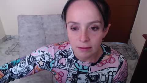 Snapshot of antara_girl chatting on 11-17-25, 09:42 PAMELA online show from 11-17-25, 09:42