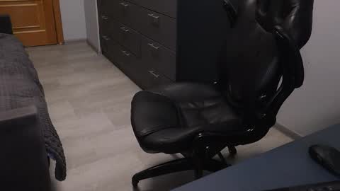 AntawnT online show from 04-11-26, 12:37