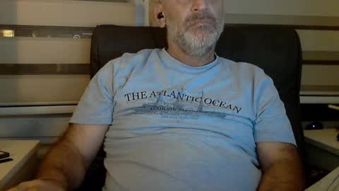 Snapshot of antheris chatting on 10-21-25, 06:41 antheris online show from 10-21-25, 06:41