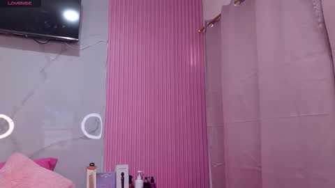 Snapshot of anthonela19_ chatting on 02-07-26, 01:48 anthonela19_ online show from 02-07-26, 01:48