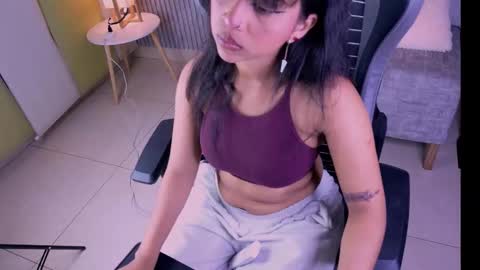 Snapshot of anthonela19_ chatting on 02-17-26, 04:31 anthonela19_ online show from 02-17-26, 04:31