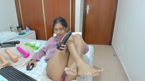 Snapshot of anthonela_hotsex chatting on 12-28-24, 02:53 anthonela_hotsex online show from 12-28-24, 02:53
