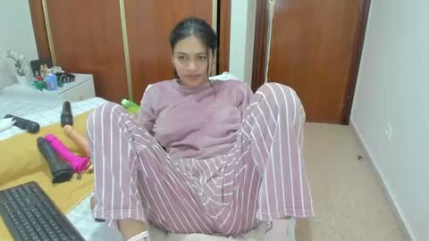 Snapshot of anthonela_hotsex chatting on 01-12-25, 11:50 anthonela_hotsex online show from 01-12-25, 11:50
