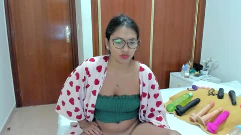 Snapshot of anthonela_hotsex chatting on 10-26-25, 05:19 anthonela_hotsex online show from 10-26-25, 05:19