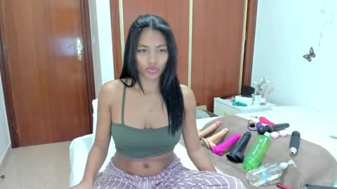 Snapshot of anthonela_hotsex chatting on 11-22-25, 10:36 anthonela_hotsex online show from 11-22-25, 10:36