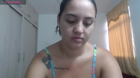 Snapshot of anthonela_queen chatting on 10-21-25, 12:17 Anthonela Queen online show from 10-21-25, 12:17