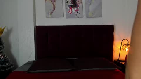 Snapshot of anthonelaa__ chatting on 01-10-26, 07:37 Anthonelaa online show from 01-10-26, 07:37