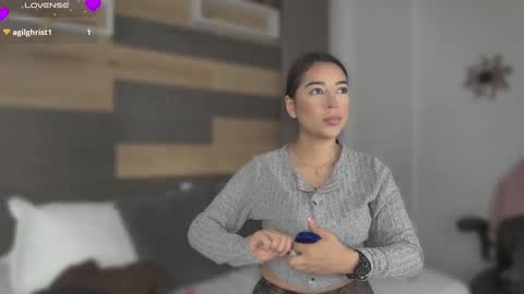 Snapshot of anthonellasweet_ chatting on 11-14-25, 11:09 Anthonella Sweet online show from 11-14-25, 11:09