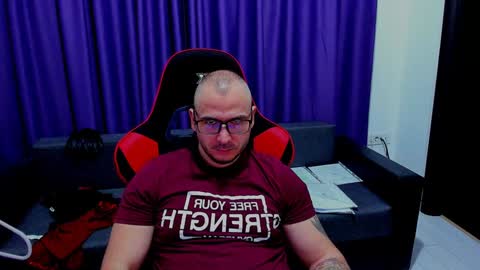 Snapshot of anthony_hard_ chatting on 01-31-25, 12:39 Anthony online show from 01-31-25, 12:39