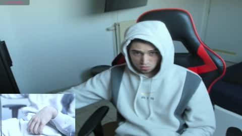 Snapshot of anthonyloveseks chatting on 03-02-25, 10:45 Anthony online show from 03-02-25, 10:45