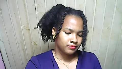 Snapshot of antine9794 chatting on 06-12-26, 05:12 antine9794 online show from 06-12-26, 05:12