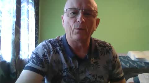 Snapshot of antmatt2025 chatting on 09-15-25, 11:10 antmatt2025 online show from 09-15-25, 11:10