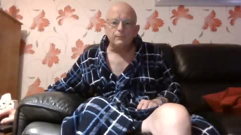 antmatt2025 online show from 07-04-26, 05:24