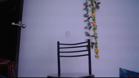 Antonella online show from 12-30-24, 12:11