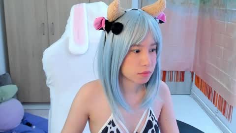 Snapshot of anto_sweet18 chatting on 05-25-26, 10:32 My birthday is on december 2nd surprise me with a gift from my amazonlist online show from 05-25-26, 10:32