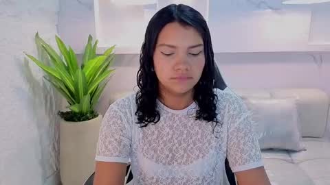 Antonela online show from 10-01-25, 12:55