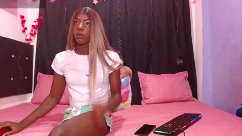 antonella747158 online show from 12-23-25, 06:55