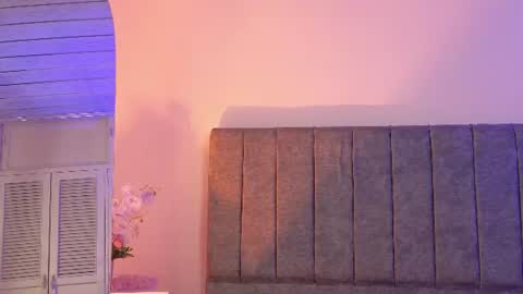Snapshot of antonella_1998_ chatting on 06-30-26, 01:01 Antonella online show from 06-30-26, 01:01